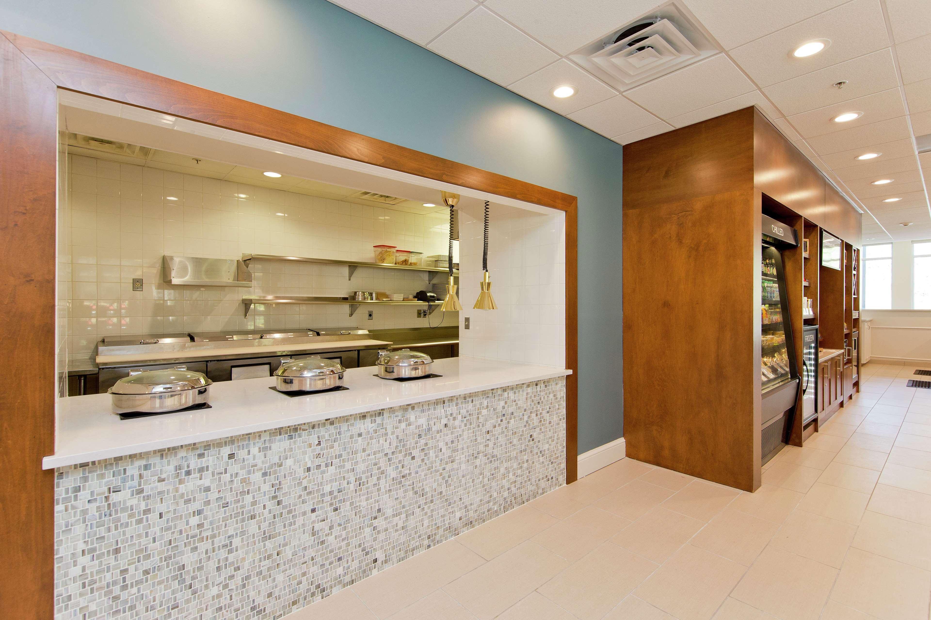 Hilton Garden Inn Winchester Exterior photo