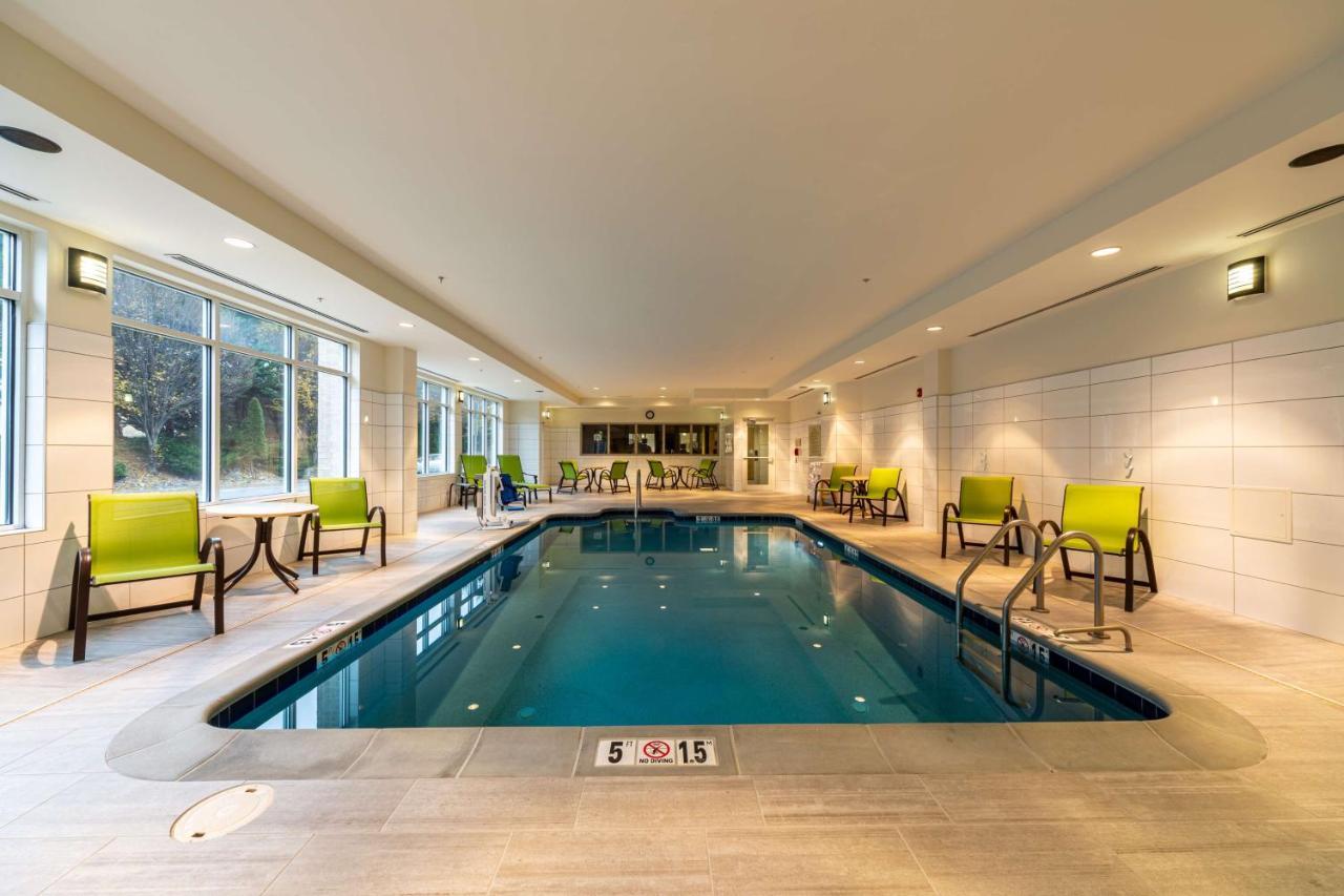 Hilton Garden Inn Winchester Exterior photo