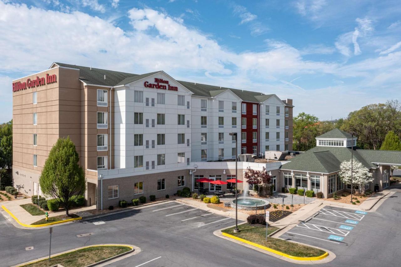 Hilton Garden Inn Winchester Exterior photo