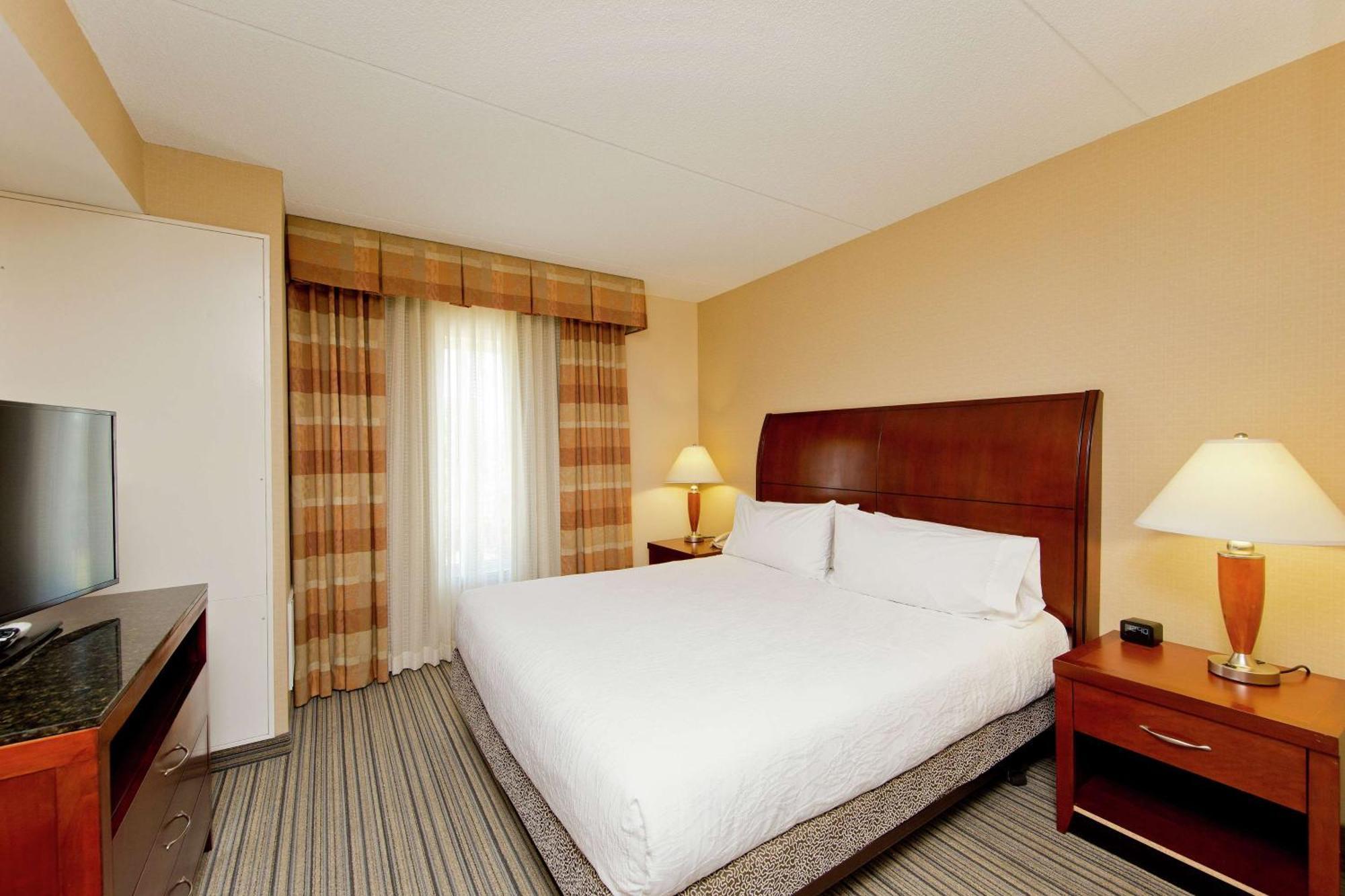 Hilton Garden Inn Winchester Exterior photo