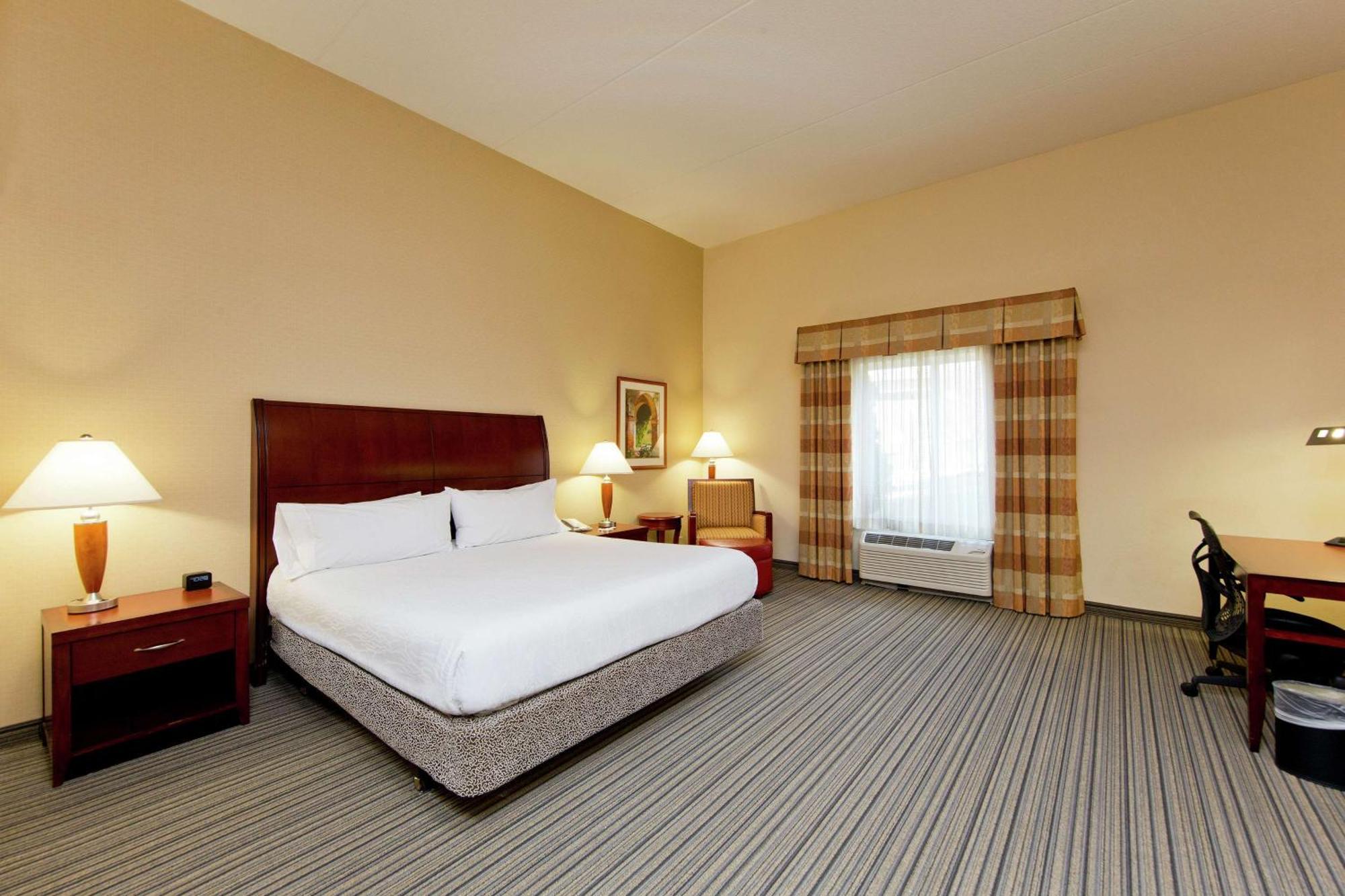 Hilton Garden Inn Winchester Exterior photo
