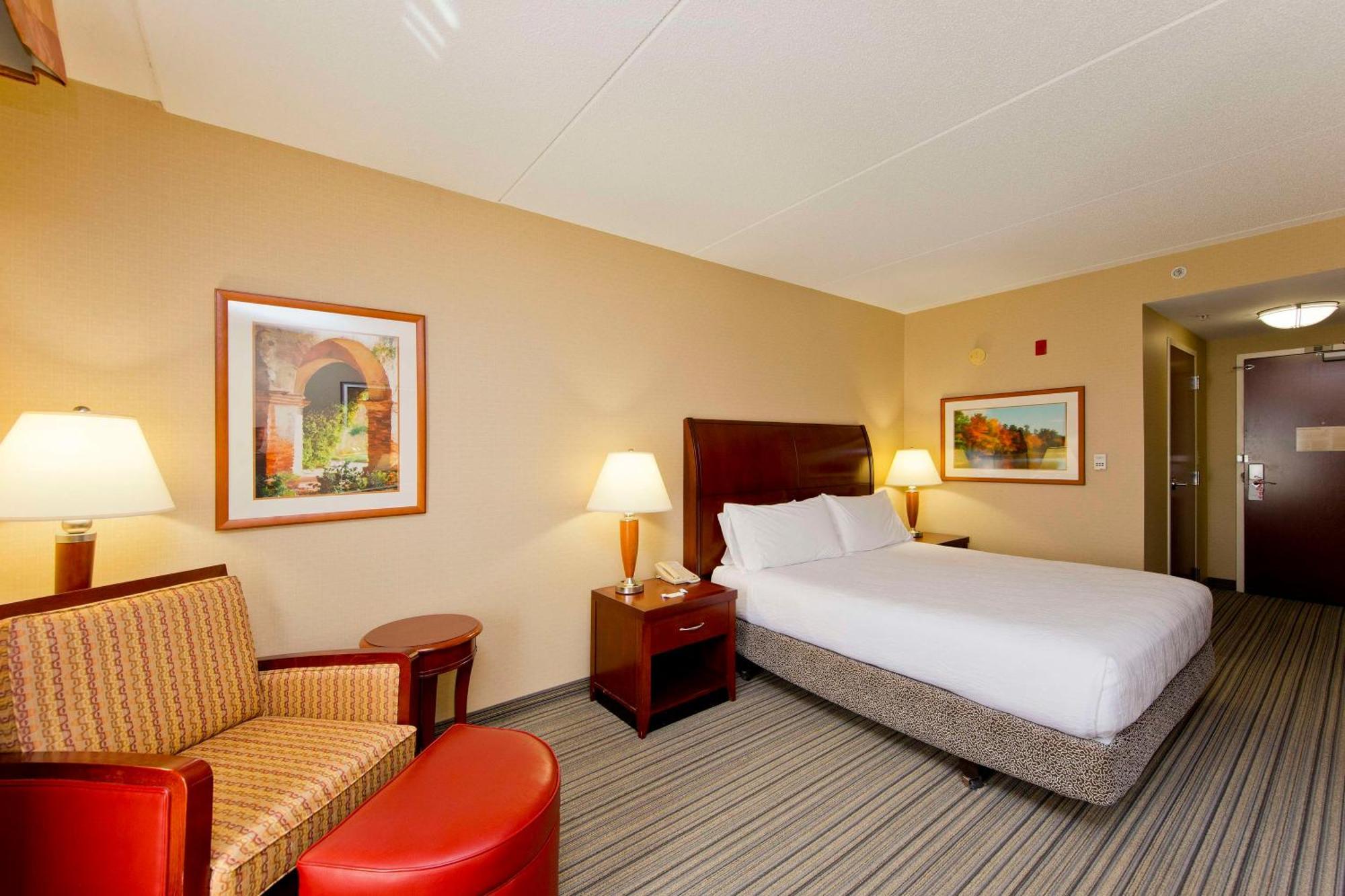 Hilton Garden Inn Winchester Exterior photo