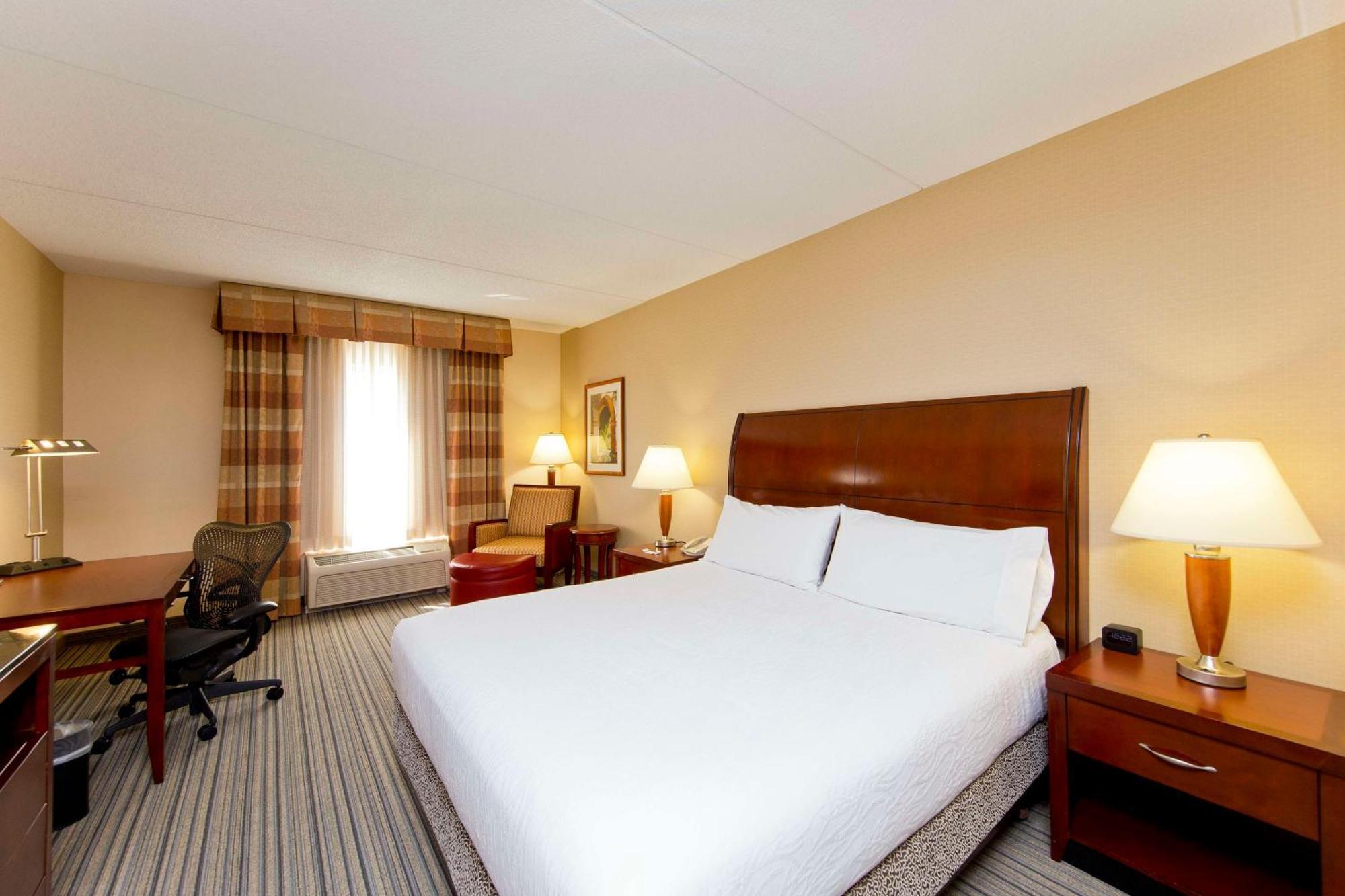 Hilton Garden Inn Winchester Exterior photo
