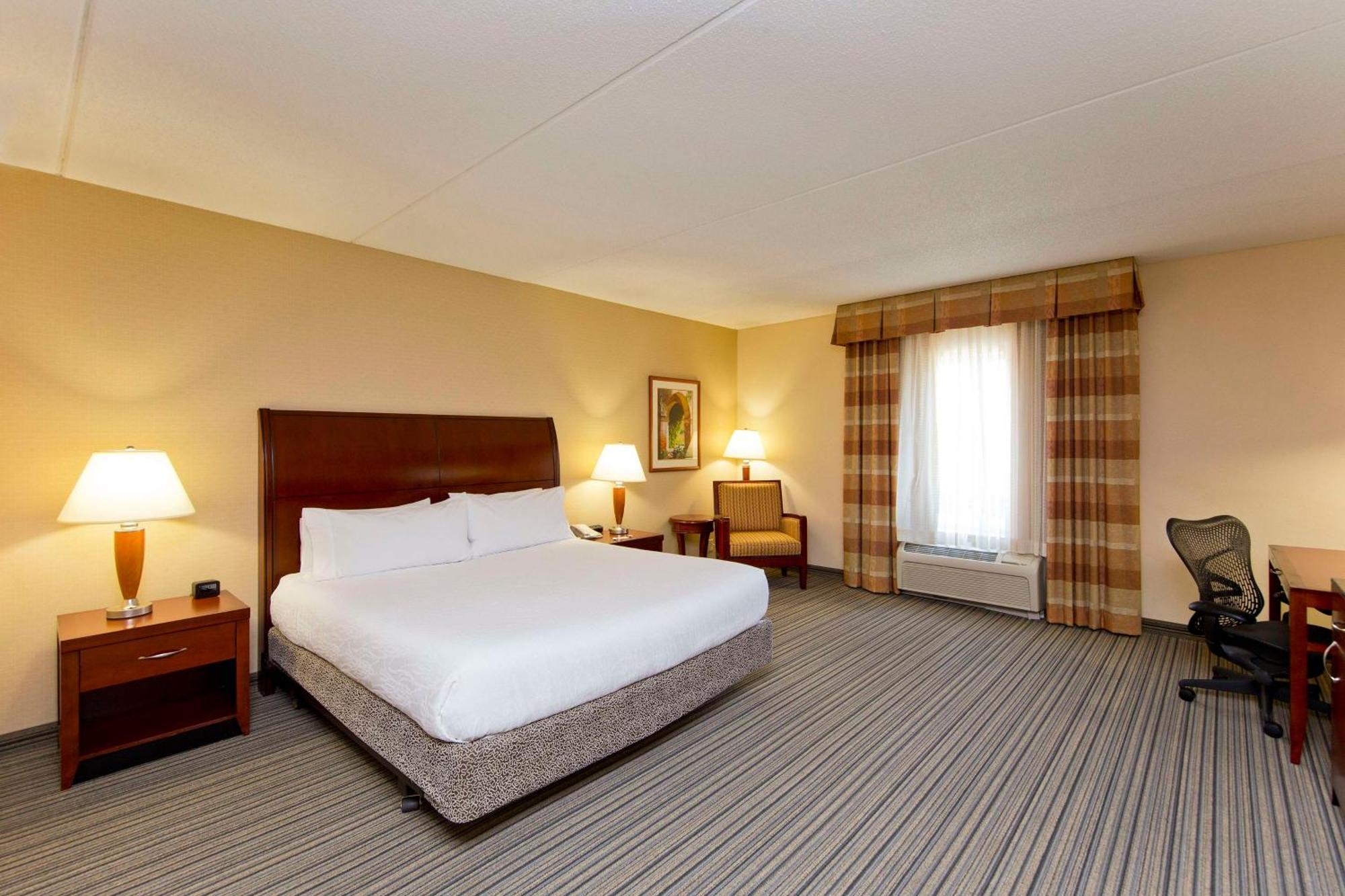 Hilton Garden Inn Winchester Exterior photo