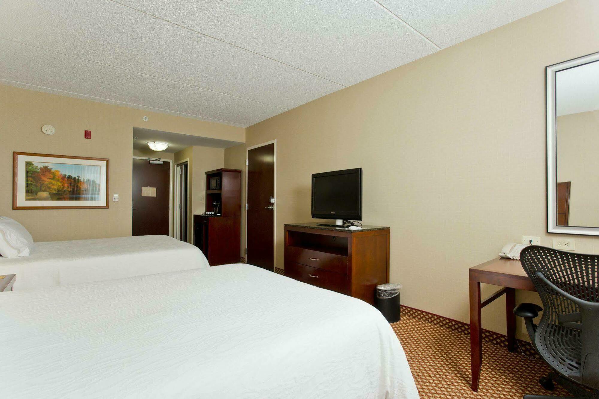 Hilton Garden Inn Winchester Exterior photo