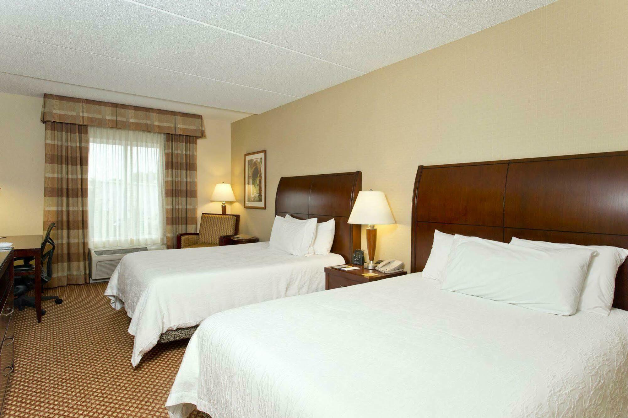 Hilton Garden Inn Winchester Exterior photo